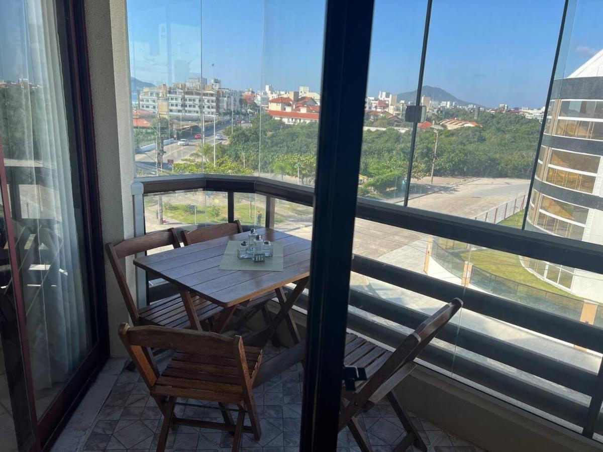Apartamento Maravilhoso, Completo,1 Quarto Com Cama Queen E Sofa Retratil, Bi Cama Embutida, Colchao Extra, Vista Pro Mar, Dormem 5, Pe Na Areia, Jacuzzi, Piscina Wifi,Self Checkin, Automatizado Apartment Florianopolis Ngoại thất bức ảnh